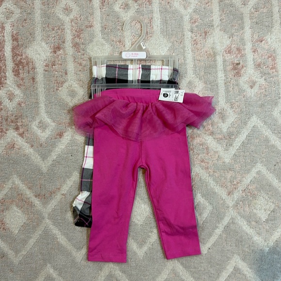 5/$25 Set of legging pants - Picture 1 of 6